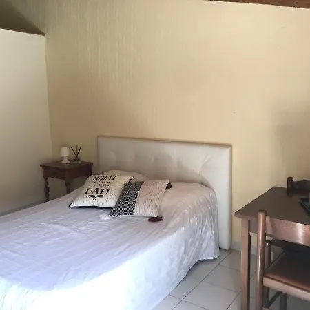 Gite U Licetu A La Campagne Oreta Exterior foto